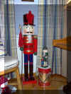 nutcracker1.jpg (133528 bytes)